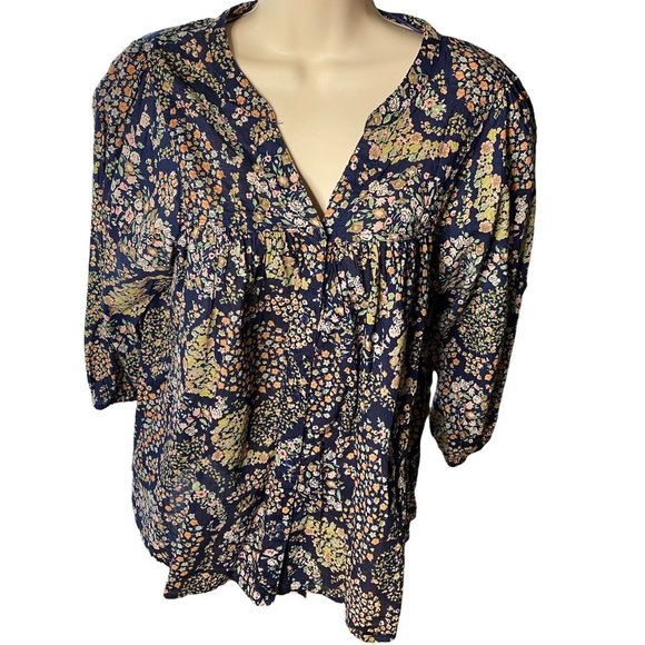 H and M Button Front Top Black with Floral Print Sz 12 Three Quarter Sleeve - Picture 8 of 8